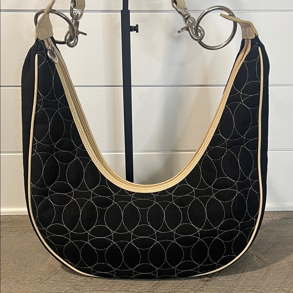 Chelsey Henry Quilted Cotton & Leather Crescent Shoulder Bag - Picture 4 of 14